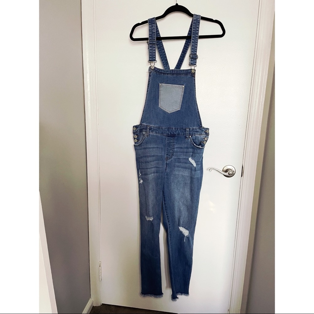 Celebrity Pink Distressed Denim Overalls Medium Wash Stretchy Skinny Leg Size 9